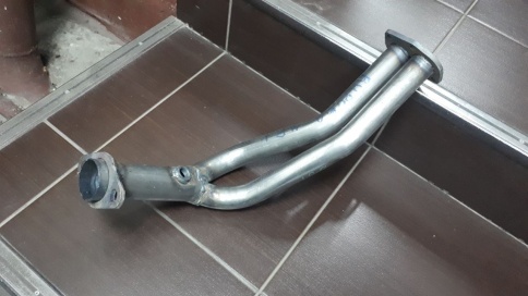 ТРУБА ПРИЕМНАЯ 2108 инж (под дат.) фото 1