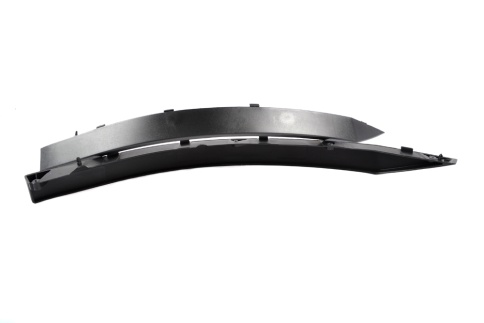 НАКЛАДКА ПЕР. БАМПЕРА 21704 низ.(реснички) фото 1